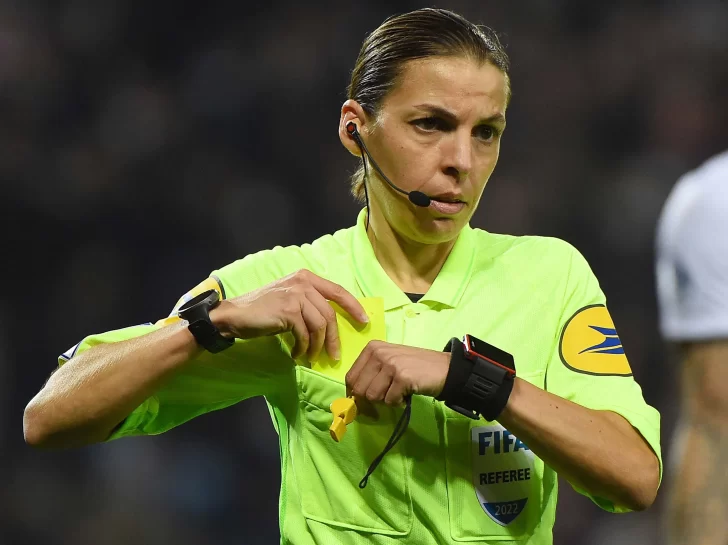 El arbitraje femenino hace historia en el Mundial