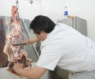 Por el troceo de la carne dicen que subirán los precios tras 4 meses sin variantes