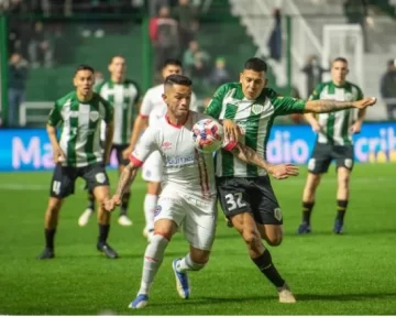 Argentinos rescató un punto en tiempo de descuento