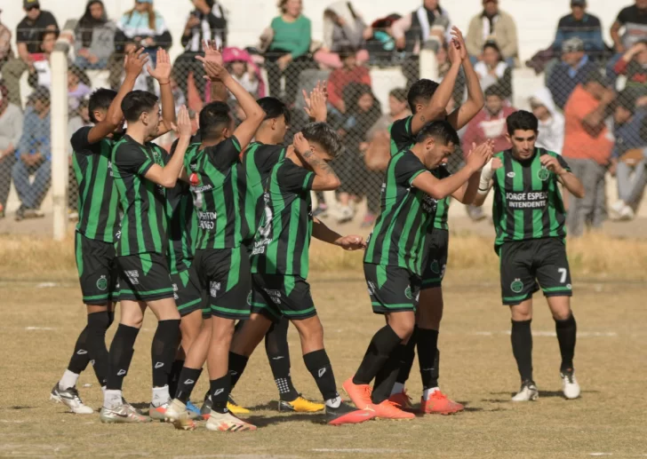 San Martín y Los Andes fueron todo goles en su debut en Rodeo