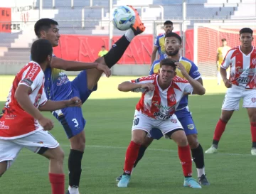 En Ullum, San Lorenzo amargó el debut de Sp. Desamparados