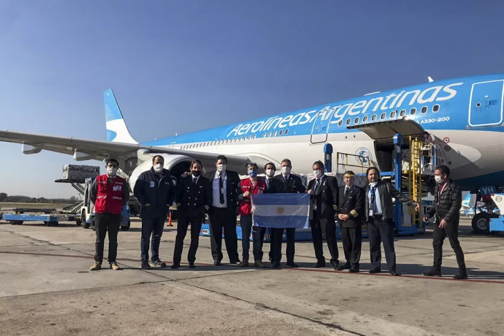 Aerolíneas suspendió por al menos sesenta días a unos 7.500 trabajadores