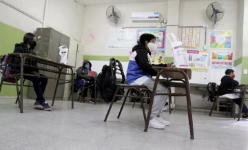 En la jornada de hoy empiezan las horas extra sólo en 25 escuelas locales