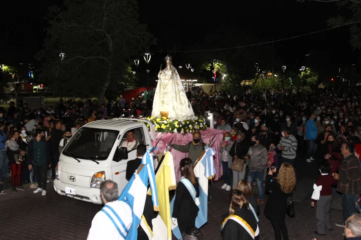 Alegría y esperanza en la procesión