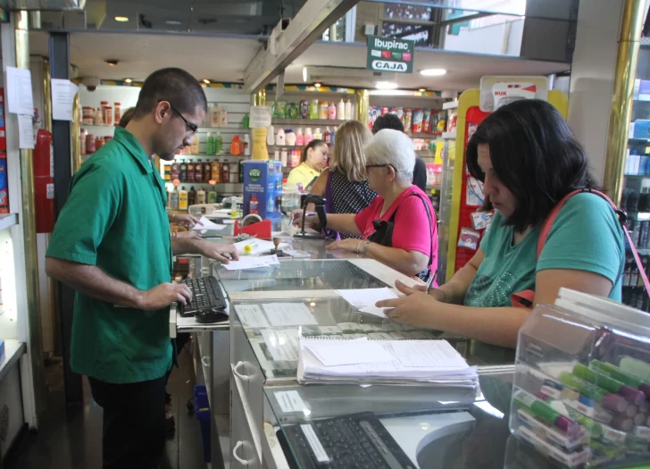 Farmacéuticos piden quita impositiva para compensar la baja de los precios