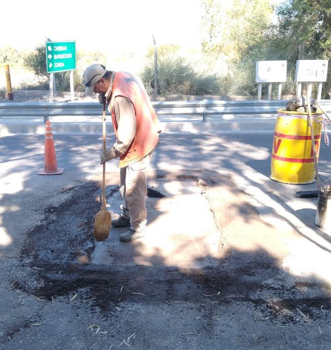 Iniciaron obras para evitar que las lluvias dañen los caminos y causen trastornos