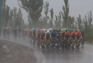 Un alud se llevó puesta a la carrera