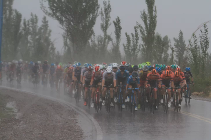 Un alud se llevó puesta a la carrera