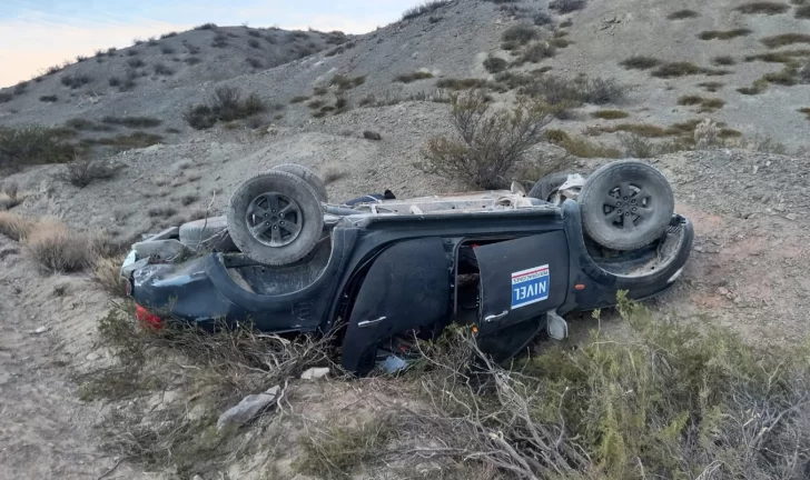 Lo peor para trabajador minero que salió despedido en el vuelco de una camioneta