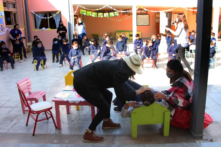 El Colegio Fray Mamerto Esquiú se llenó de pequeños frailes por la beatificación