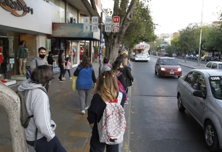 En los últimos 7 días, el promedio de edad de los fallecidos bajó a 68 años