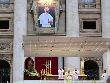 Un milagro argentino convirtió en beato al Papa de los 33 días