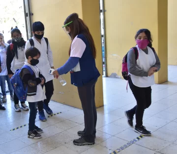 El día 15 regresan los docentes a las escuela y el 2 de marzo, los chicos