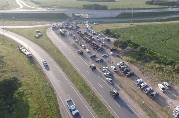 La Mesa de Enlace confirmó el primer paro agrario de la gestión de Alberto