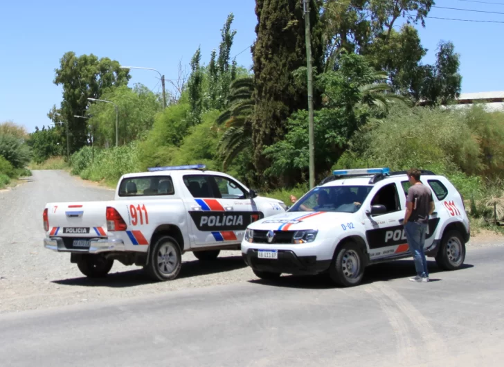 Dijo que dos ladrones entraron a robar, que disparó y baleó a uno, pero él quedó preso