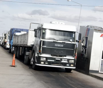 Aunque la actividad aún no se recupera, los costos de los fletes siguen subiendo