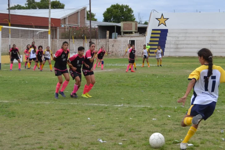 Palermo y San Martín definirán al campeón entre las mujeres