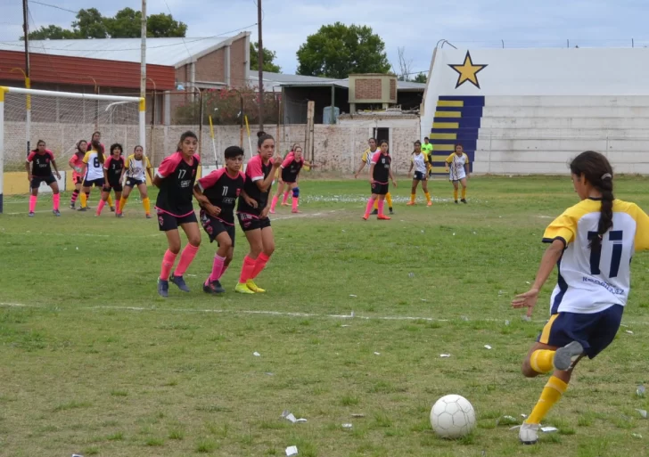 Palermo y San Martín definirán al campeón entre las mujeres