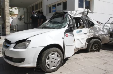 Final para un taxista que perdió el control y chocó contra un árbol, ¿se quedó dormido?