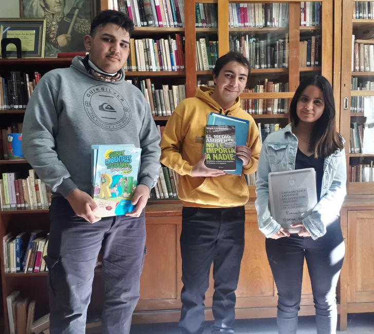 Primer club ambiental en una biblioteca