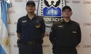 Dos policías salvaron a un bebé