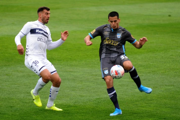 Gimnasia festejó con Atlético casi en el final