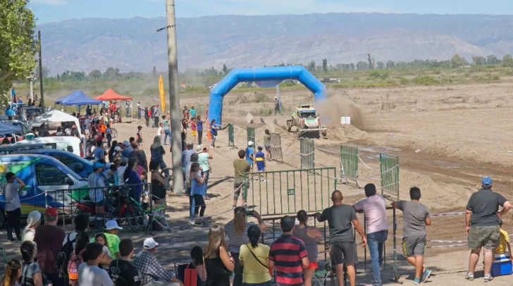 Epicentro en caminos de Angaco