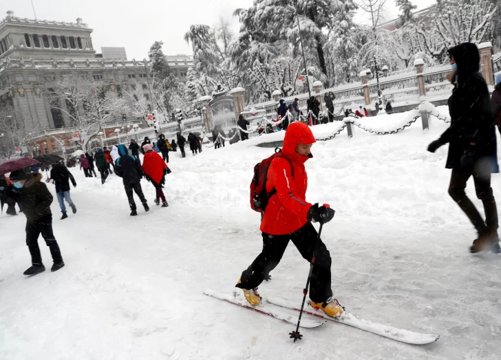 Muerte y colapso en España por la nieve