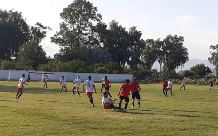 Unión no pudo con Falucho