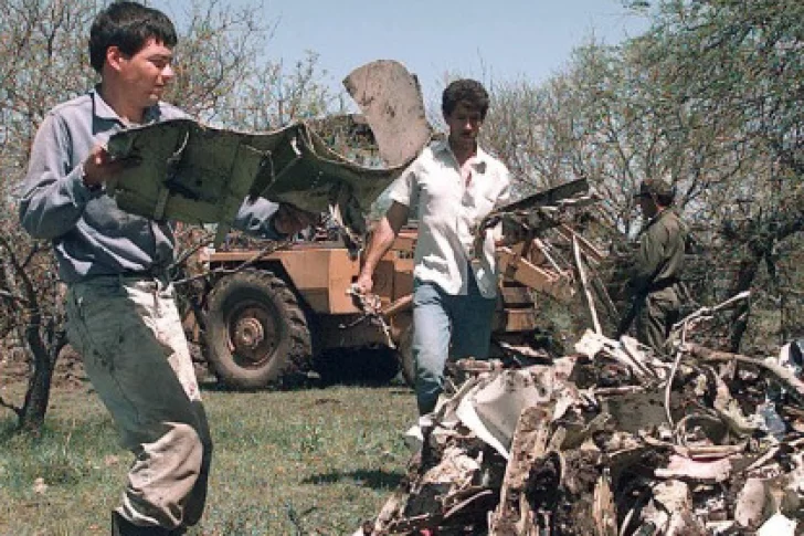 El desconsuelo, tras 25 años de la tragedia aérea fatal de Austral