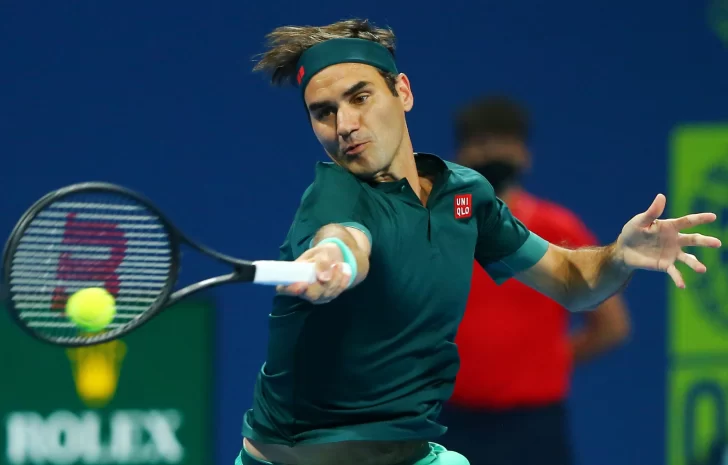 Federer volvió con un triunfo