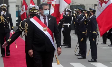 Caos en Perú tras echar a otro Presidente