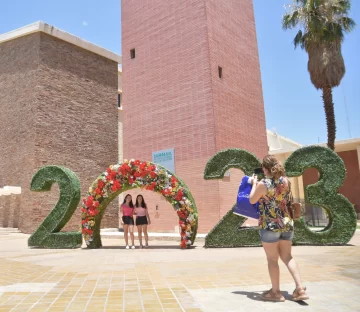 Finalmente llegaron más turistas que los que se esperaban hace 10 días