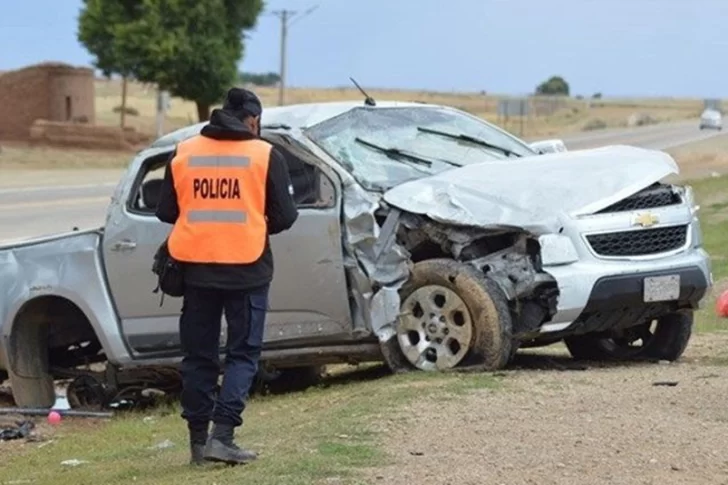 Tragedia con 2 gendarmes muertos en un accidente