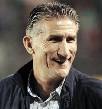 El “Patón” Bauza firmó en Emiratos