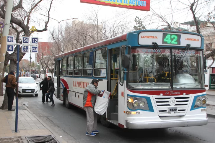 La UTA oficializó el paro de colectivos y afectará a los usuarios de San Juan