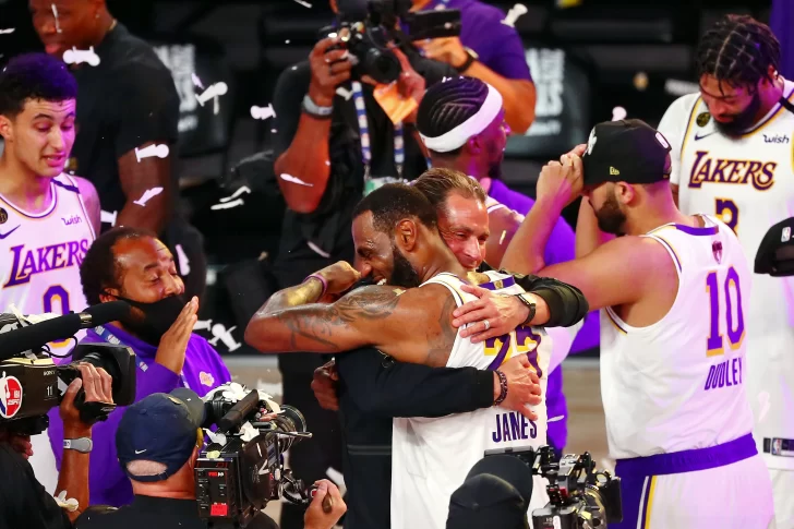 Lakers y Le Bron, campeones