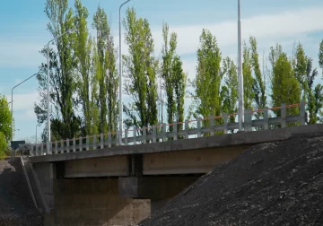 Inauguran el puente de Pedernal y se viene otro