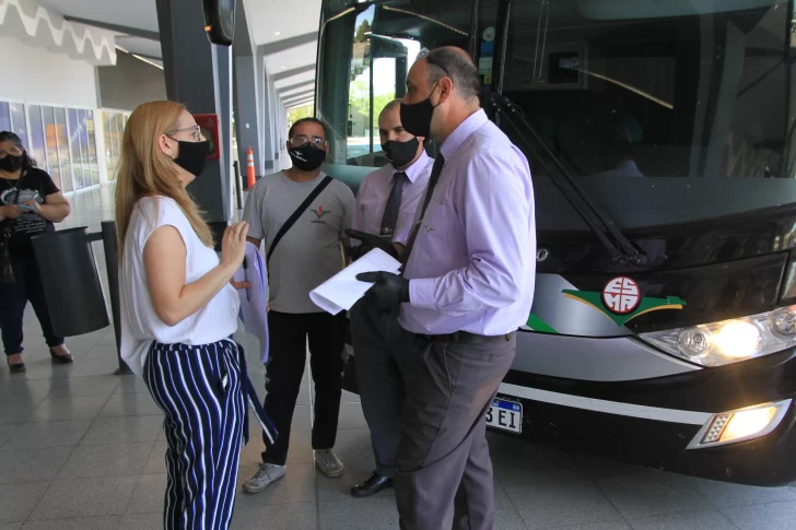 Afirman que, por ahora, no habrá restricciones en el transporte de larga distancia