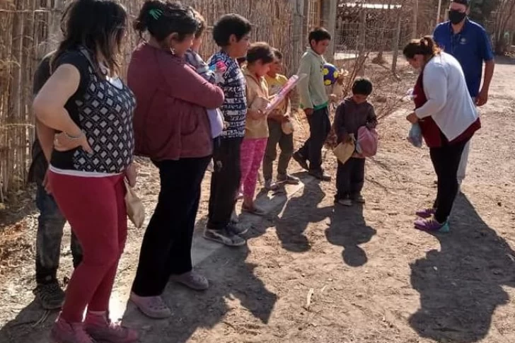 Por la crisis, las campañas navideñas se adelantaron, haciendo foco en la comida