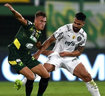 Defensa va por el milagro ante Palmeiras