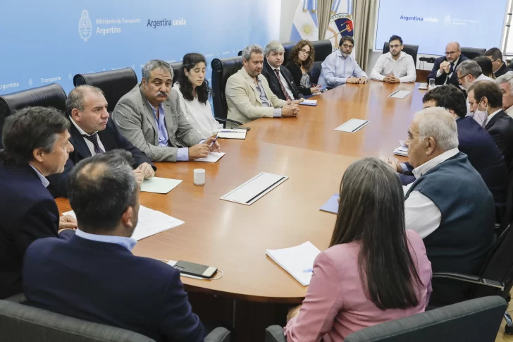 Transporte: una reunión que no sirvió para poner fin al paro