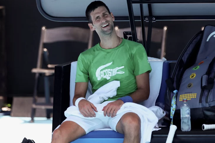 Djokovic, detenido y a merced de la Justicia