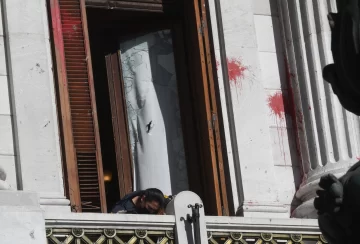 Con nuevo video, Cristina denunció que el ataque a su despacho fue planeado