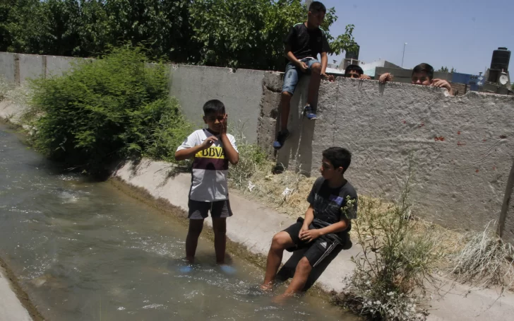 Recrudece planteo de regantes de no cortar el agua para fiestas por la sequía