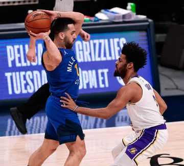 Campazzo brilló ante Los Lakers