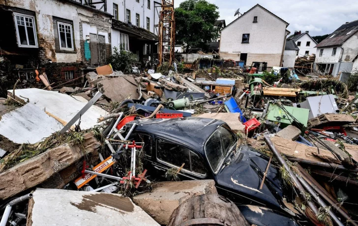 Pueblos arrasados por el agua que también golpeó a Bélgica