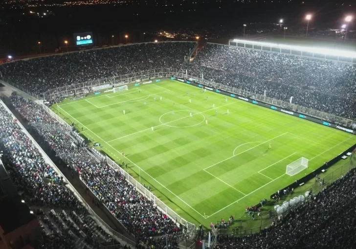 El curioso contraste entre Boca y Patronato al jugar en el Estadio Del Bicentenario