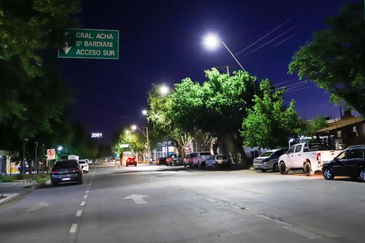 Capital invirtió $89 millones para que las 16.302 farolas den mejor luz y barata