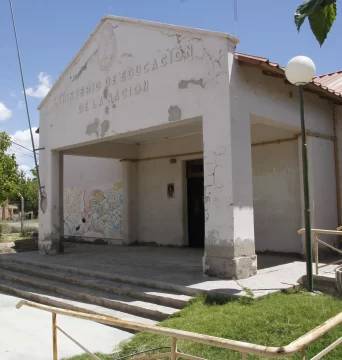 Las clases comenzarán el 15 de marzo en 20 escuelas que reparan por el terremoto